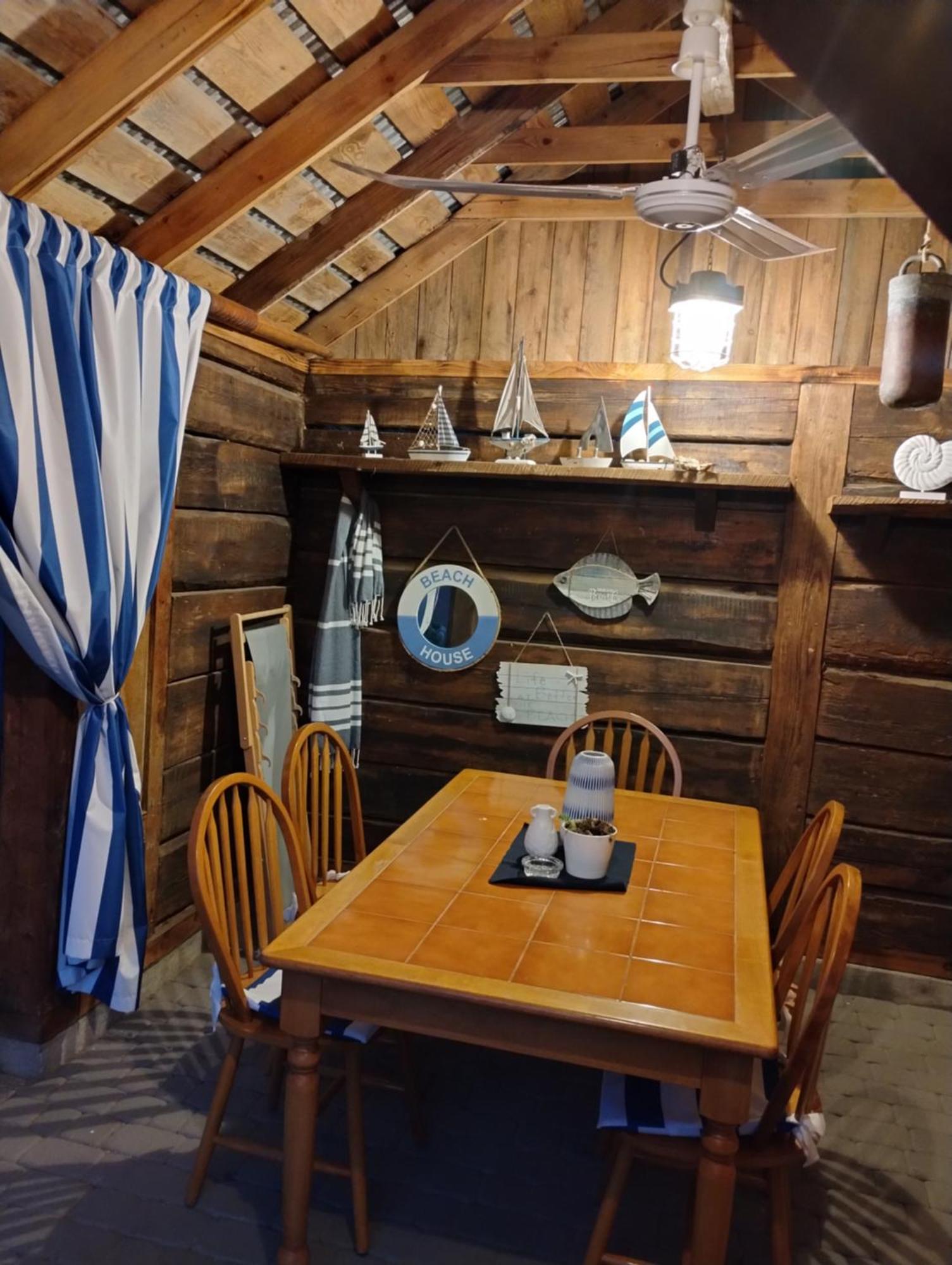 Barwny Zakatek Apartment Аугустов Екстериор снимка