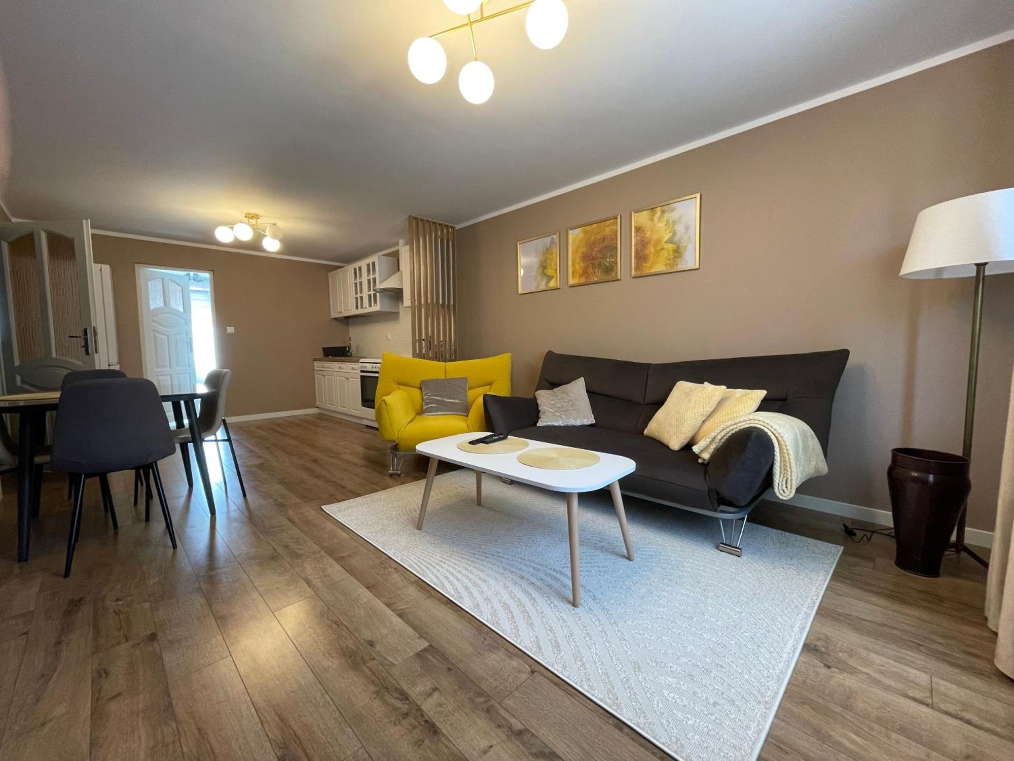 Barwny Zakatek Apartment Аугустов Екстериор снимка